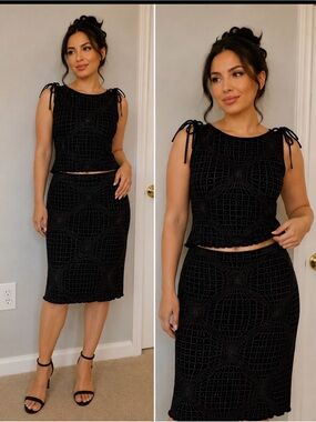 Von Mozart Black Rhinestone 2-Piece Skirt Set Tie Shoulder Top Sparkly Size Larg